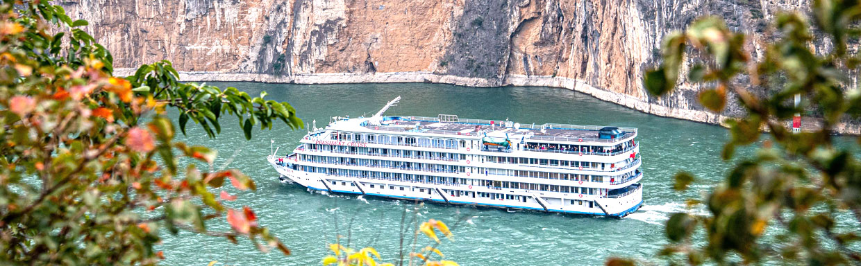 Century's Yangtze Odyssey: 5-Day Upstream Legend