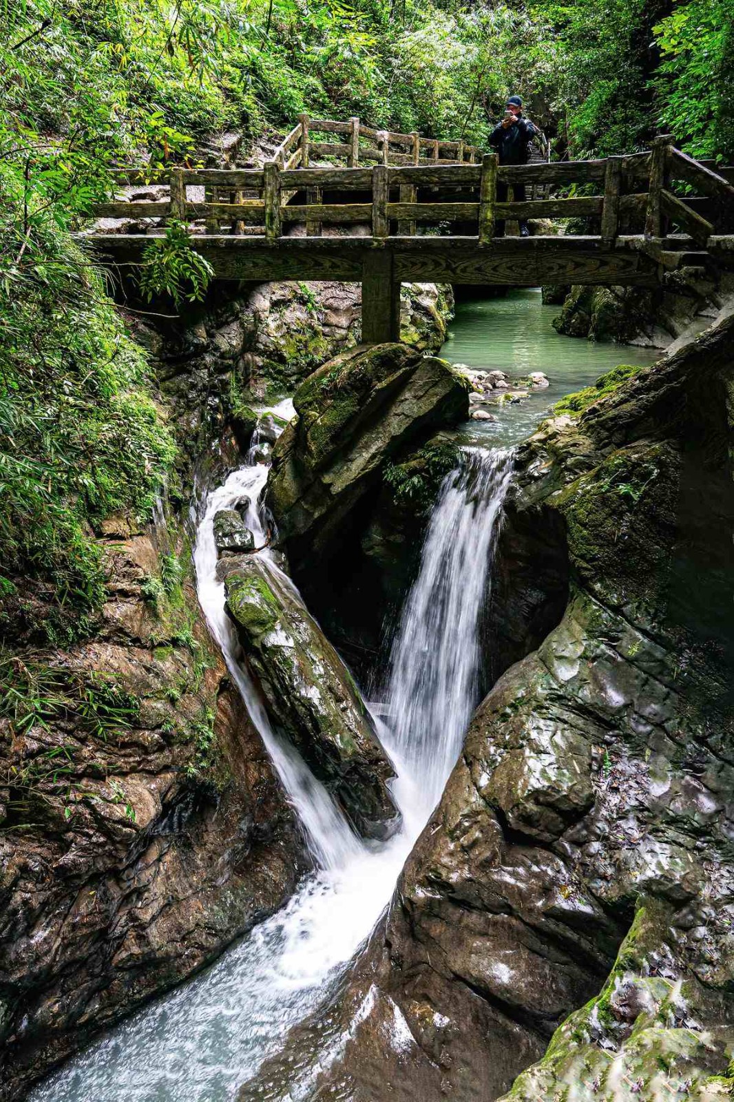 Longshuixia Fissure Gorge