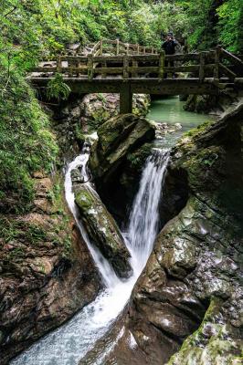 Longshuixia Fissure Gorge