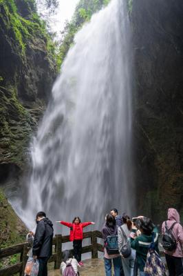 Longshuixia Fissure Gorge