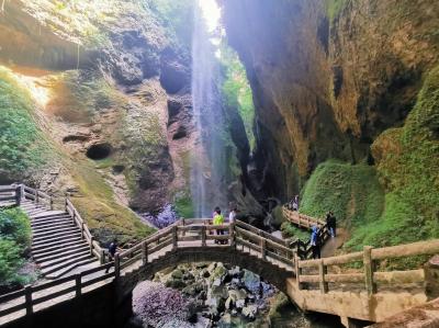 Longshuixia Fissure Gorge
