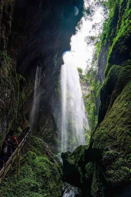 Longshuixia Fissure Gorge