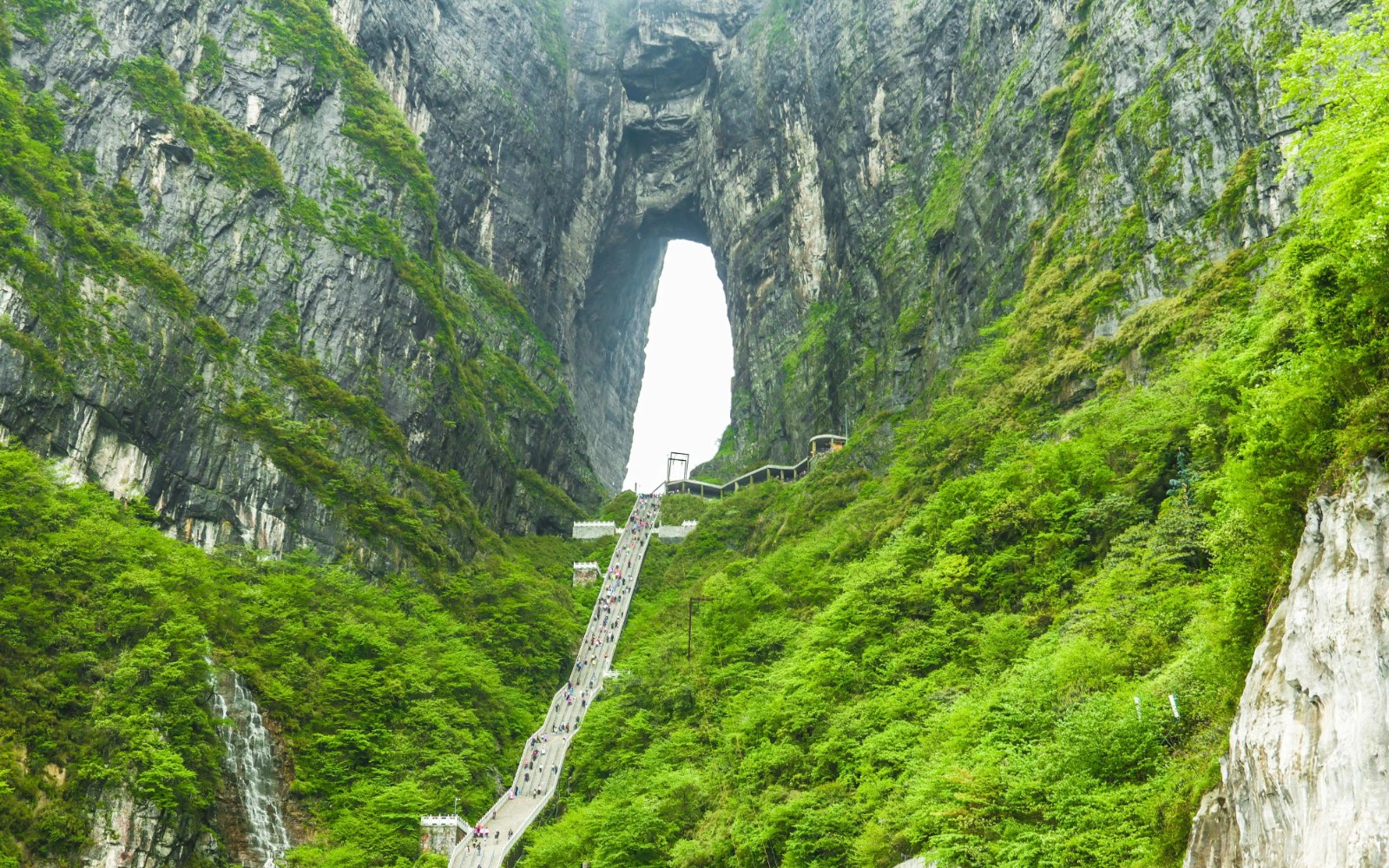 Tianmen Cave - Tianmen Mountain