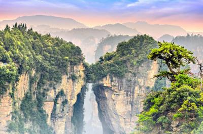 the No. 1 Bridge under the Heaven